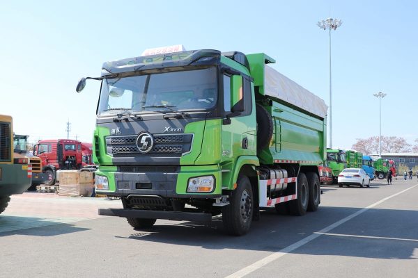 China New Shacman X3000 6x4 Diesel Truck Head for Sale 460HP Cummins Engine Fast Gear Box Left Steering Railings Dump Truck