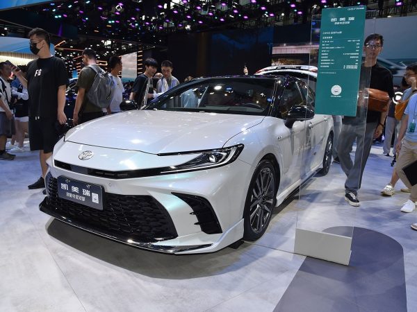 The 2024 China Guangqi Toyota Camry Elite Edition midsize four-door, five-seat sedan gasoline car