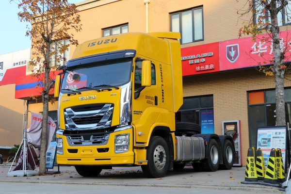 China Qingling Isuzu Giga VC66 2020 Edition 520 Horsepower 6X4 AMT Automatic Transmission Tractor (Euro VI)