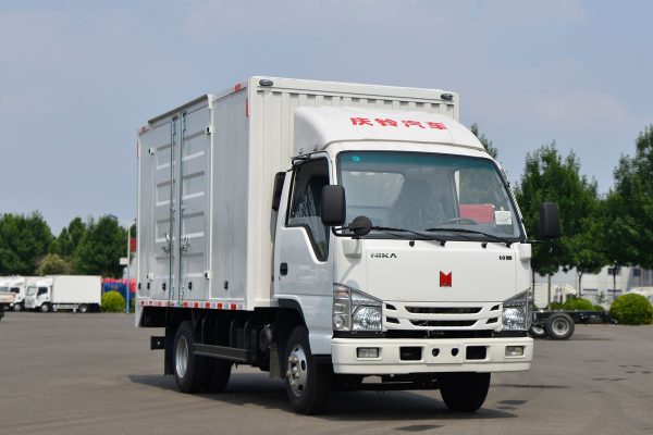 China Qingling Isuzu Nika Standard Load Type 122 Horsepower 4.25-meter Single-row Van Light Truck (Euro VI)