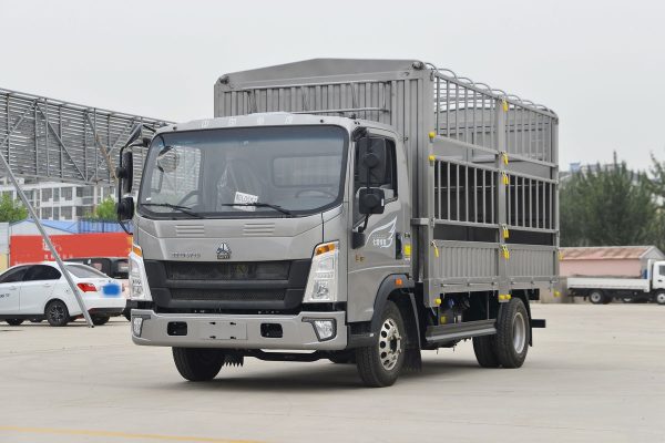 China Sinotruk HOWO Warrior H 140 horsepower, 4.15-meter single-row grid-style freight light truck (Euro VI)