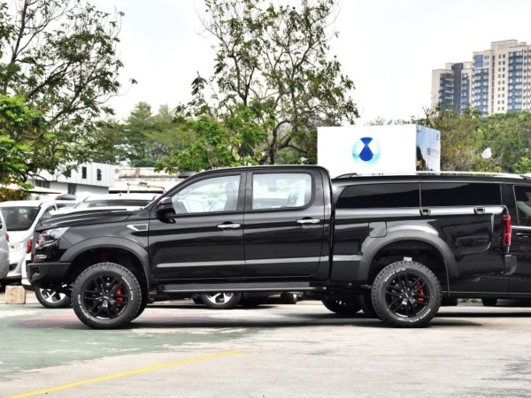 JAC T8 Pickup truck