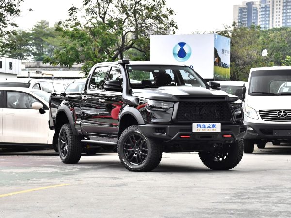 JAC T8 Pickup truck
