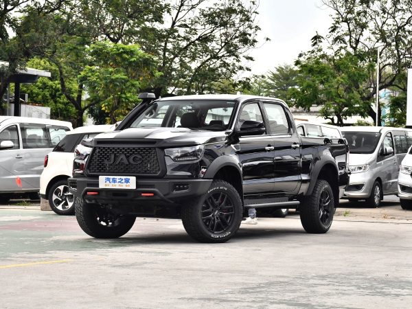 JAC T8 Pickup truck