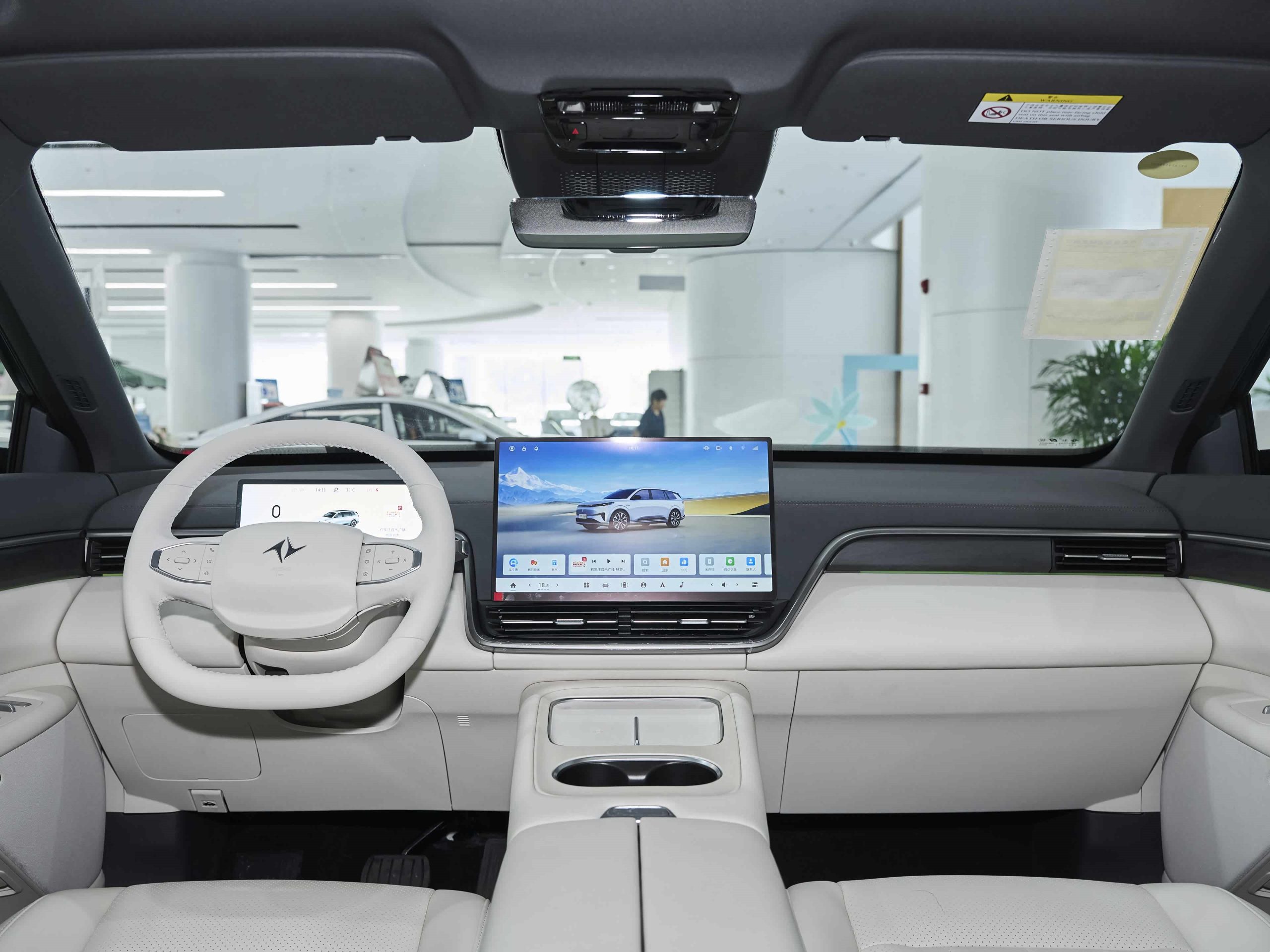 Dongfeng eπ008 evsuv