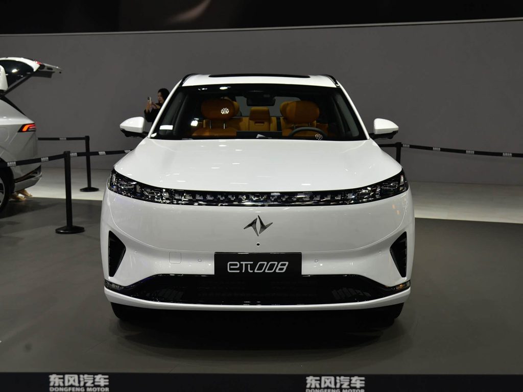 Dongfeng eπ008 evsuv