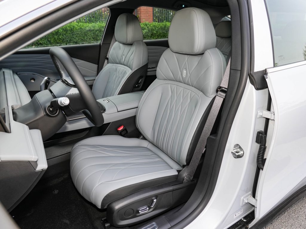 Geely Galaxy E8