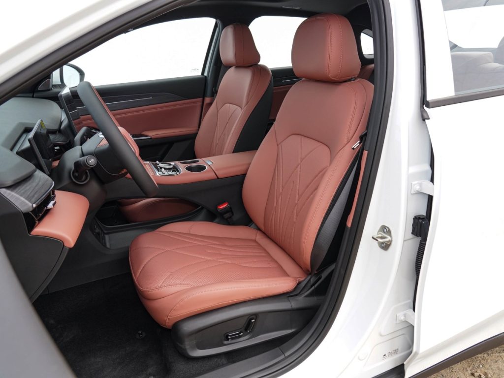 Geely Galaxy L6 EM-i