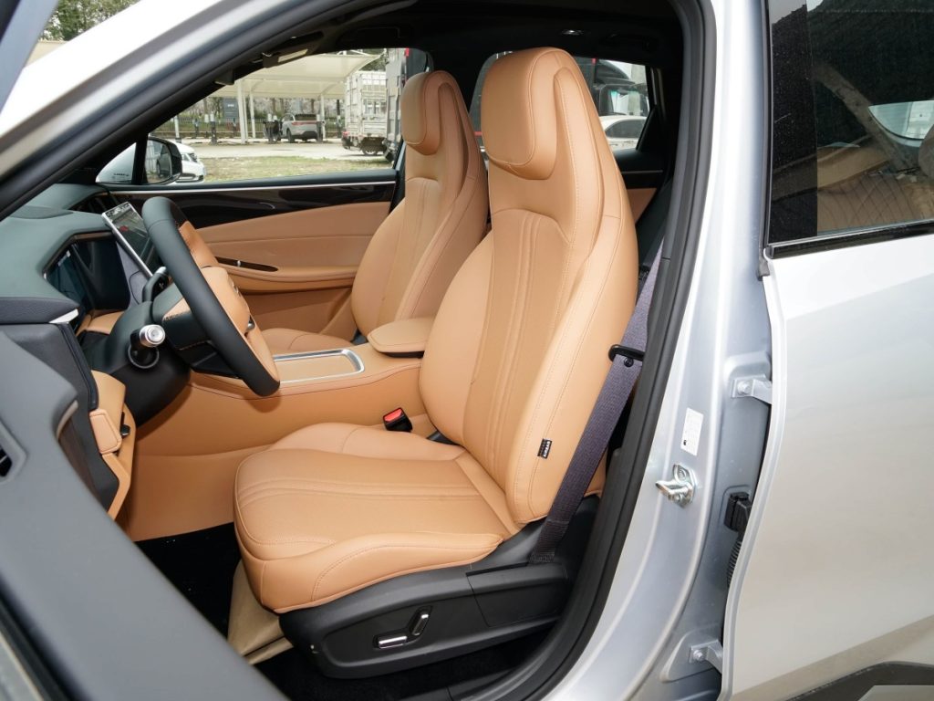 Geely Galaxy L7 EM-i