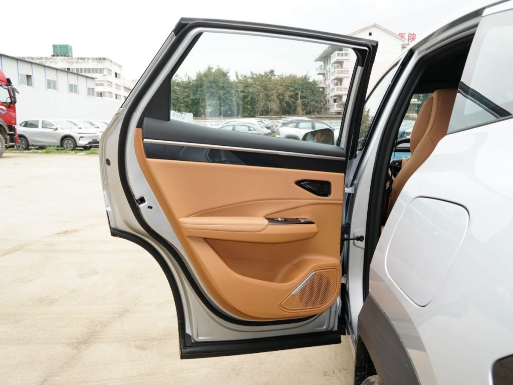 Geely Galaxy L7 EM-i