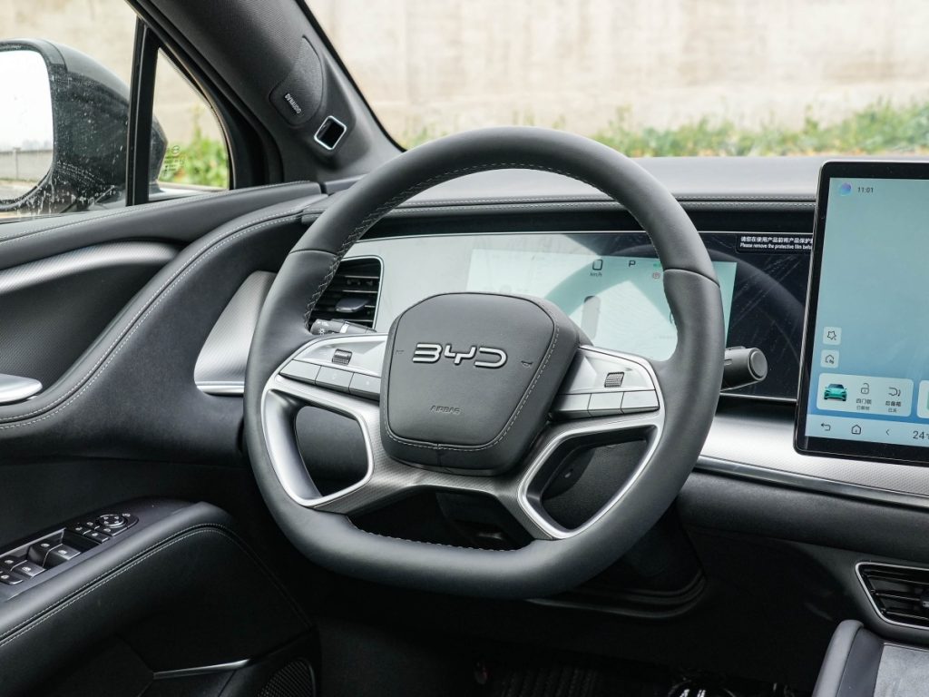 2025 BYD Sea Lion 07 EV 