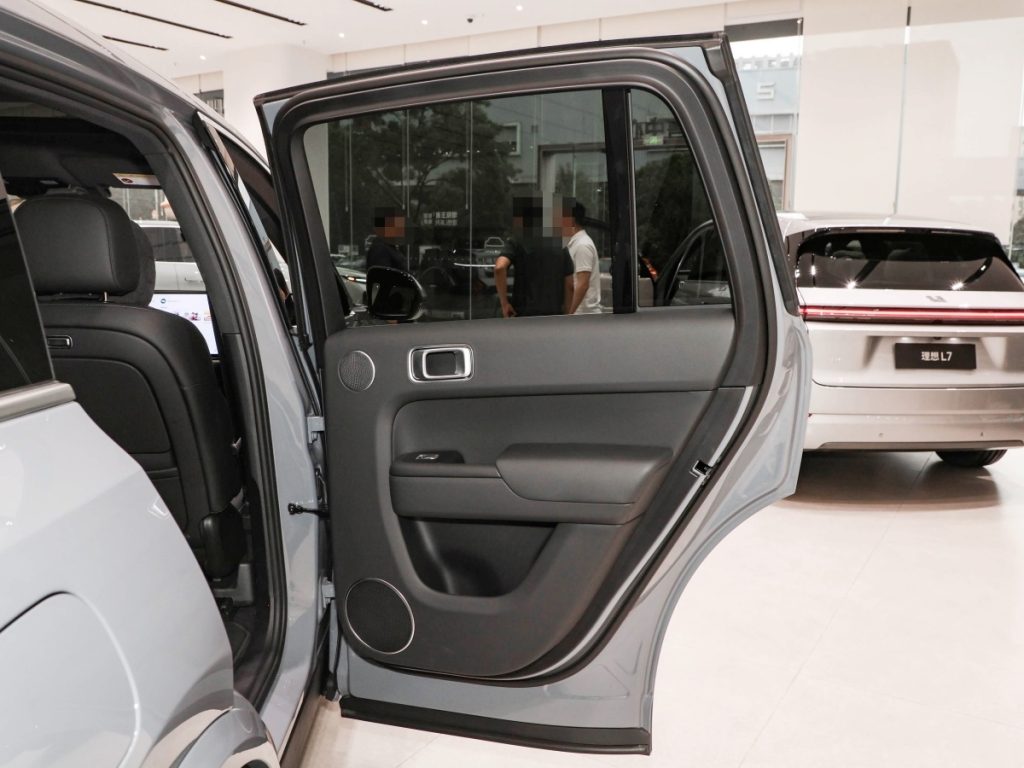 Ideal L8 SUV Pro Max Ultra