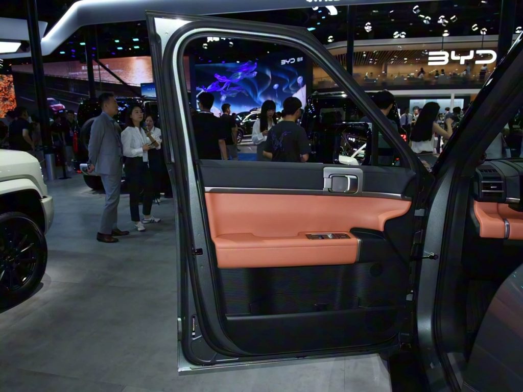 Equation Leopard Tai7