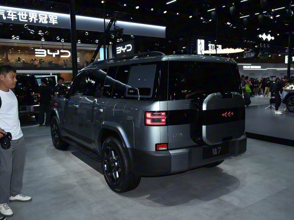 Equation Leopard Tai7