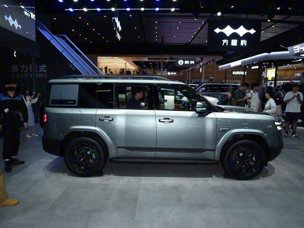 Equation Leopard Tai7