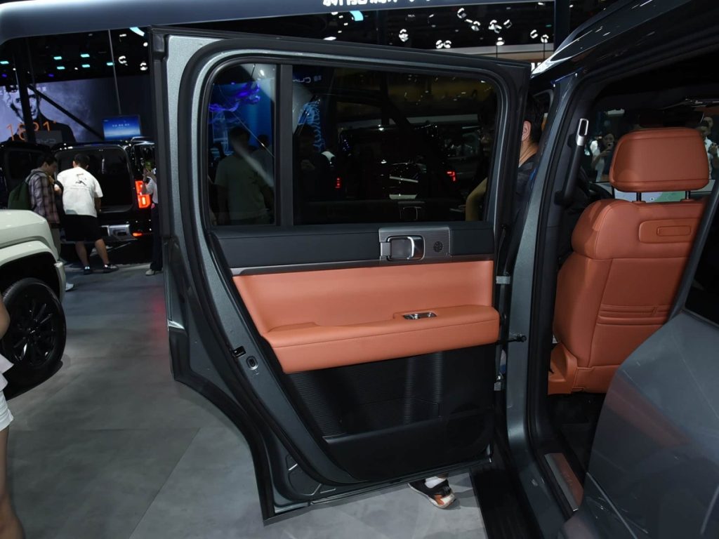 Equation Leopard Tai7