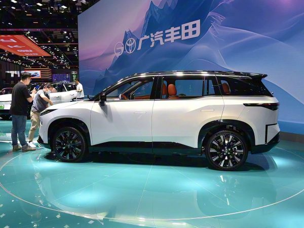 Toyota Platinum 3X 610 Max