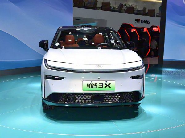 Toyota Platinum 3X 610 Max