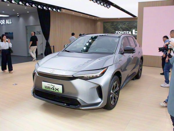 Toyota Platinum 4X 615 Pro